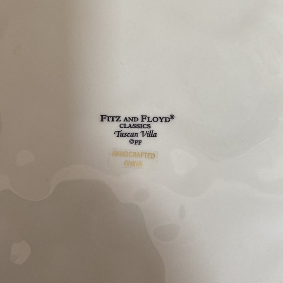 Fitz & Floyd Dinner Plate - Picture 2 of 3